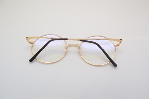 glasses-415261_1280